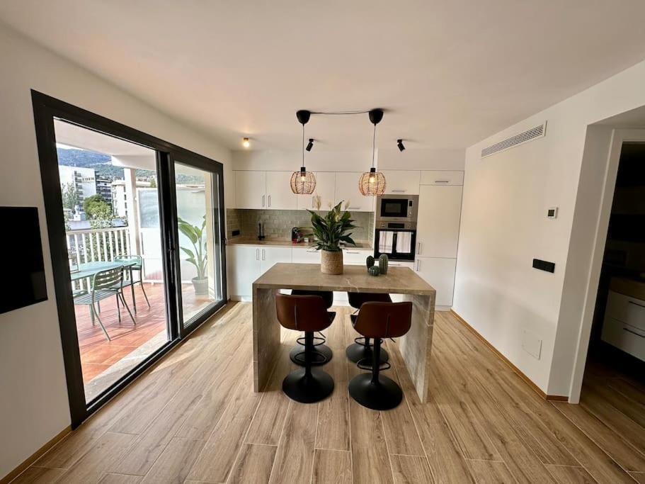 Moderno Y Acogedor Apartamento Con Terraza “ Llebeig” Soller Exterior photo